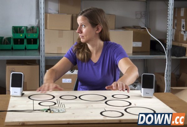 神了！在纸上画一架能弹的钢琴