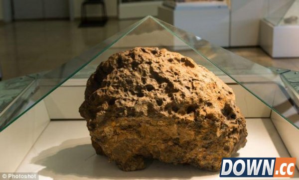 袭俄陨石残骸中发现2.9亿年前撞击神秘物