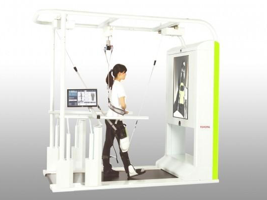 丰田康复机器人 量身制定训练计划