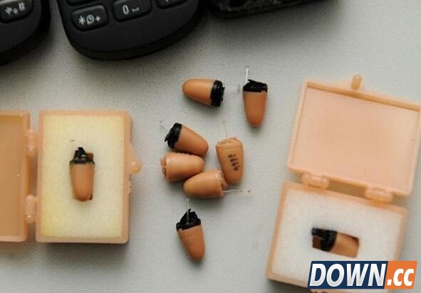 考场里的“战争”：高考作弊/反作弊神器盘点