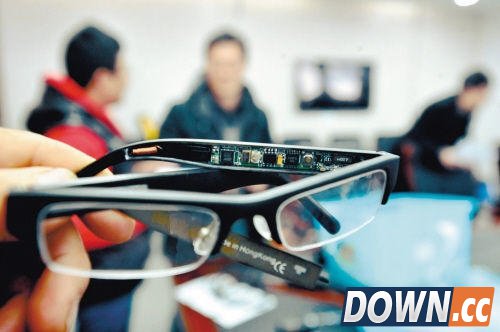 考场里的“战争”：高考作弊/反作弊神器盘点