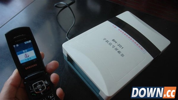 考场里的“战争”：高考作弊/反作弊神器盘点