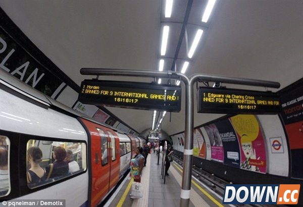 苏亚雷斯咬人帽子戏法 PS高手们玩疯了