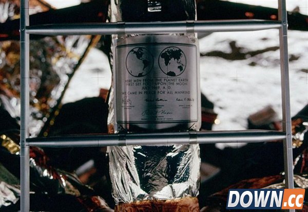 重温历史时刻:美国登月45周年珍贵照片展