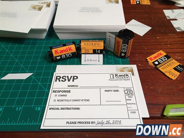 创意DIY:将旧胶卷筒改造成婚礼请柬