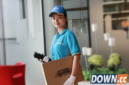 苏宁易购快递员818全新换装 新形象首曝光