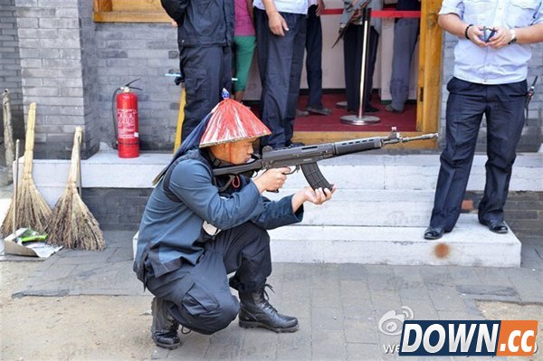 天雷滚滚:国产军事片穿越兵器大集合!