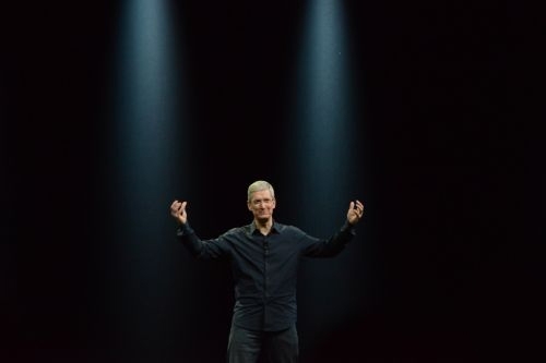 苹果前任CEO库克现身IPO 引发苹果阿里合作猜想