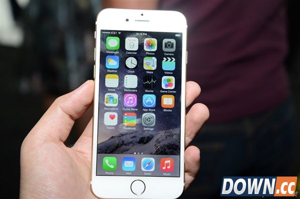 苹果大屏iPhone：没有创新的被动升级