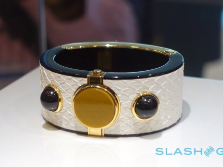 英特尔MICA智能时尚手镯亮相