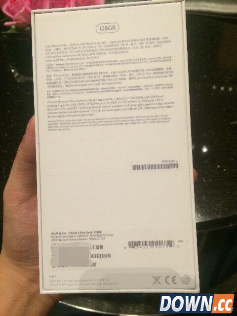 有人拿到货了!王思聪晒128G版iPhone 6 Plus