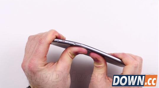 苹果已修复iPhone 6 Plus易弯缺陷？！