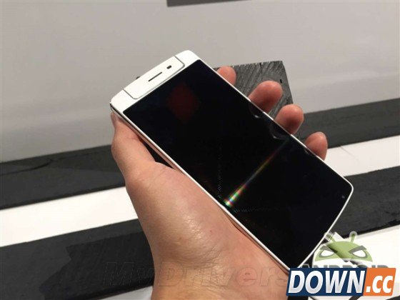 来看看老外的奇葩新机：OPPO无语到家了