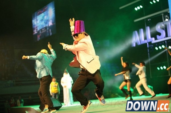 百度15周年年会：新“度娘”要诞生？