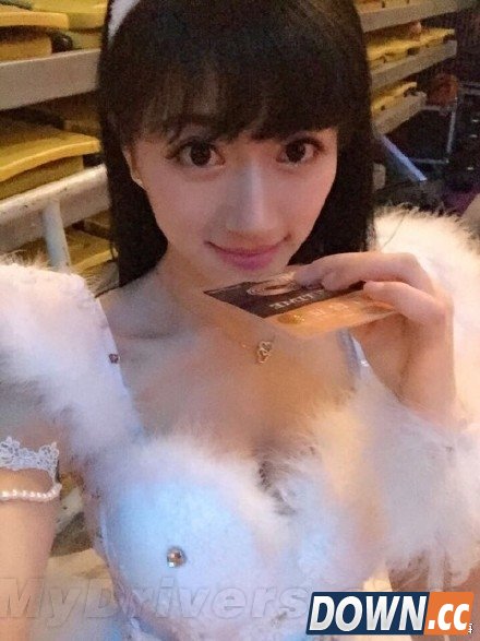 这就是百度新“度娘”？还是个兔女郎...