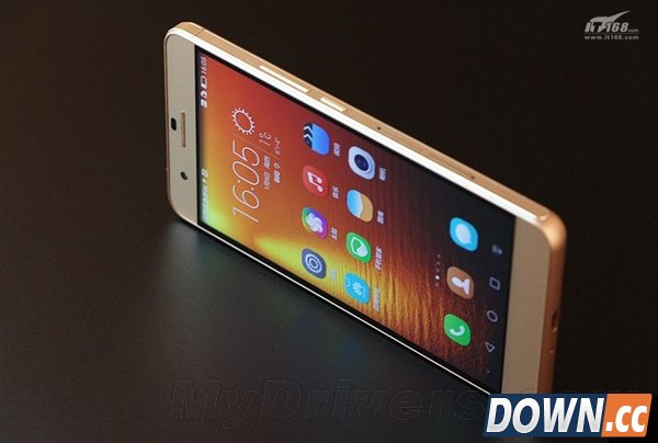 闪瞎眼：华为荣耀6 Plus土豪金版真机图赏