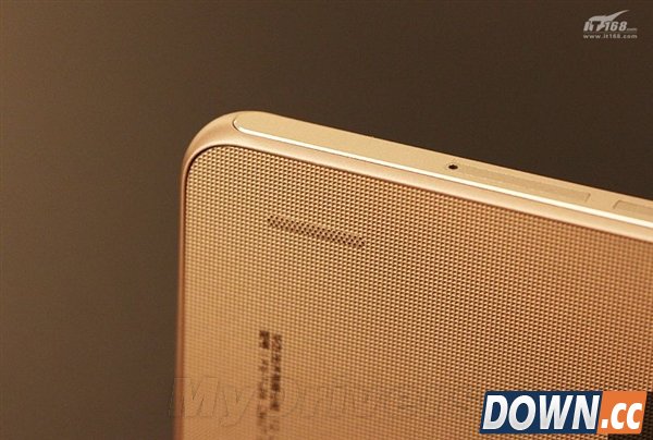 闪瞎眼：华为荣耀6 Plus土豪金版真机图赏
