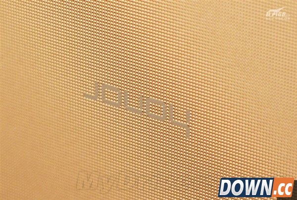 闪瞎眼：华为荣耀6 Plus土豪金版真机图赏