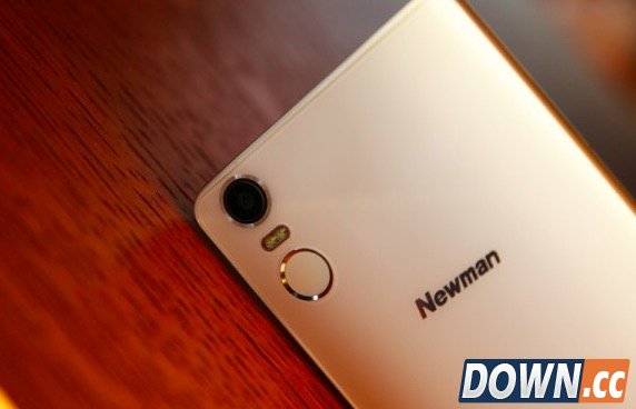 阿里云OS4月8日发布新机“纽曼纽扣” 支持指纹支付