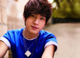 井柏然字体一字千金 每字价格一千被收购