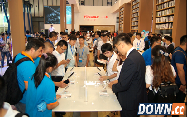 华为携明星产品亮相天翼展