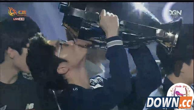 大魔王Faker巅峰时刻合集