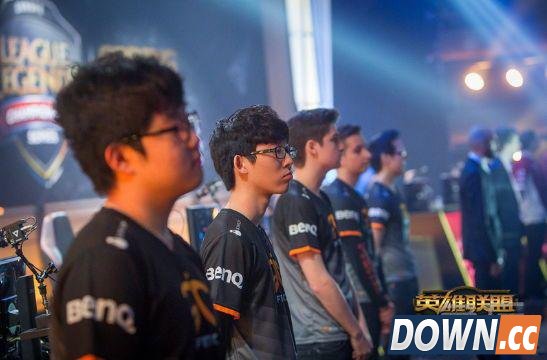 S5总决赛EDG与IG首日前瞻