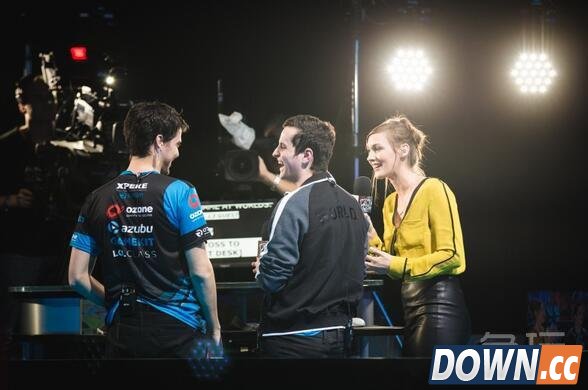 S5次日十大精彩瞬间：SOAZ偷家 LGD首秀失利