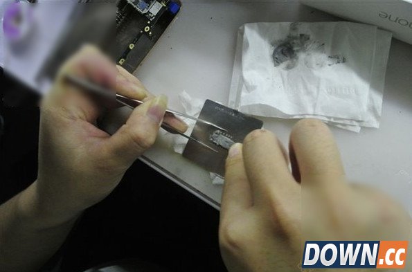 iPhone怎么加内存卡