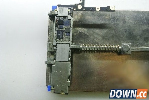 iPhone怎么加内存卡