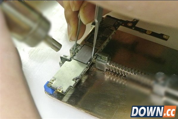 iPhone怎么加内存卡