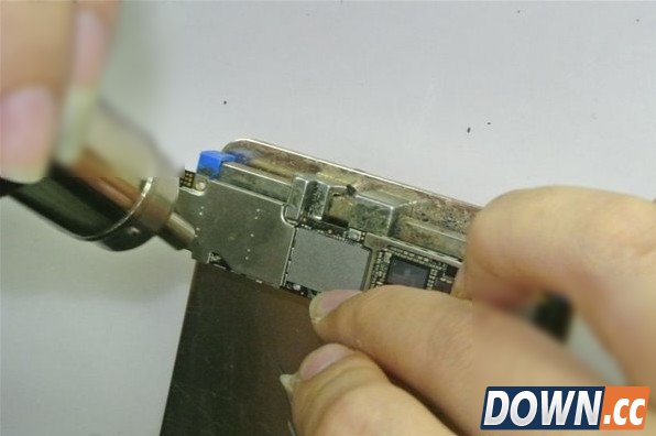 iPhone怎么加内存卡