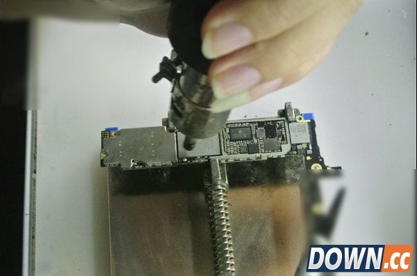 iPhone怎么加内存卡