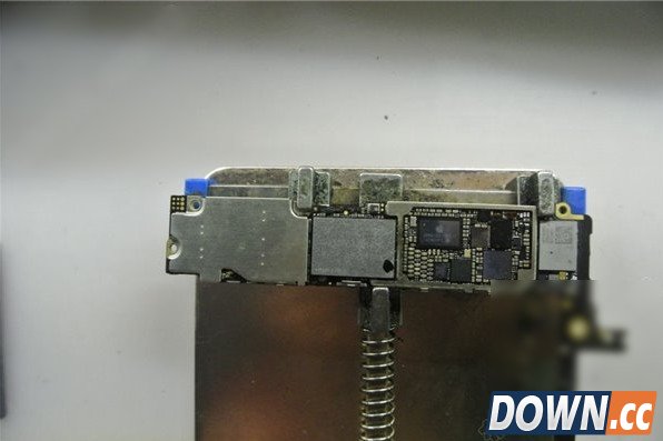 iPhone怎么加内存卡