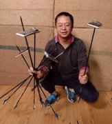 手机当盾牌?周鸿祎长箭射穿多部手机与奇酷比硬度