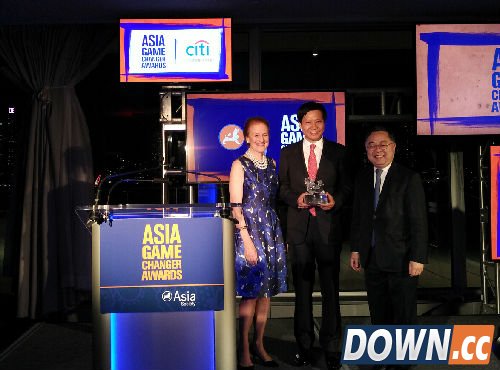 雷军获2015涯洲创变者奖