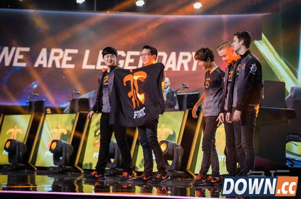 国外玩家如何评论FNC VS EDG