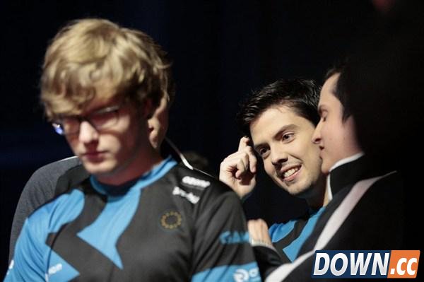 S5拳头禁用酒桶引争议