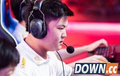 UZI挂机第一凤凰黑马