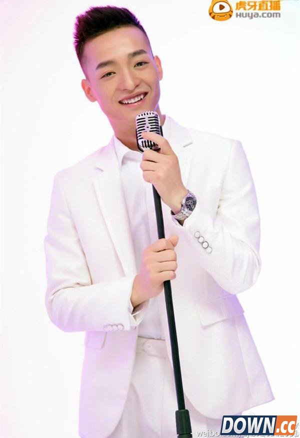 叶良辰签约虎牙直播