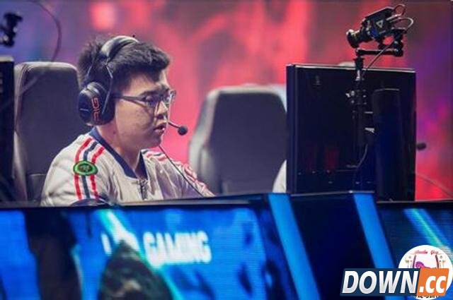 平野绫直播嘲讽KT