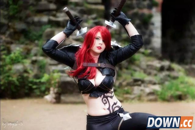 外国妹子cos卡特豹女