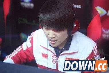 微笑直播看韩国女团热舞