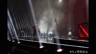 faker决赛翻滚躲开反向Q