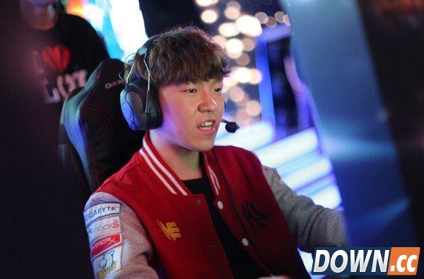 WE打野Spirit曝队伍消极训练