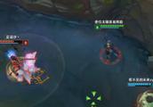 LOL国服逆天Bug：小丑分身隐形杀人