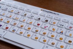 EmojiWorks推emoji表情键盘:每个按键直接可输专属表情
