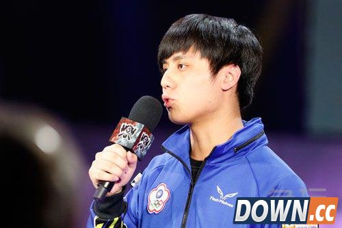 闪电狼maple无视LPL土豪留守FW