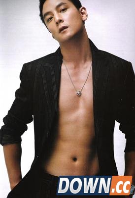 韩国女主播崔瑟琪直播把55开当吴彦祖