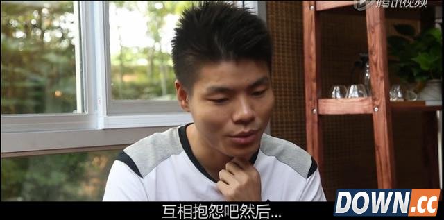 赛场外专访OMG视频